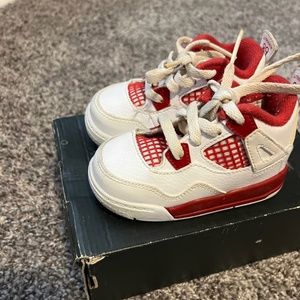 Jordan 4/